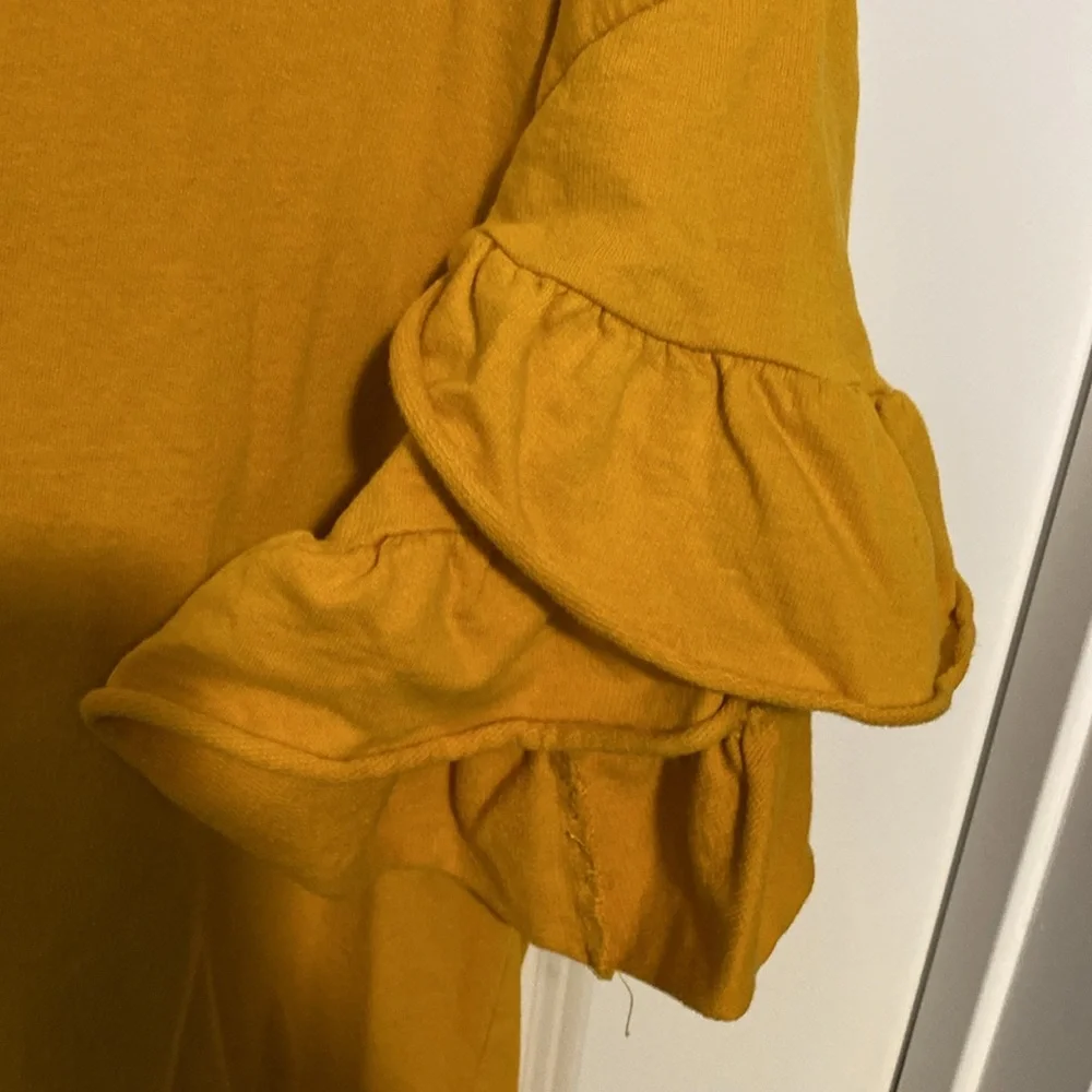 Zara Ruffle Sleeved Tunic - Picture 3 of 6